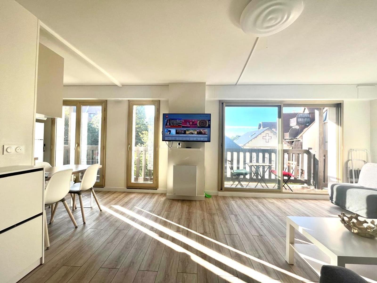 Soleil Apartment